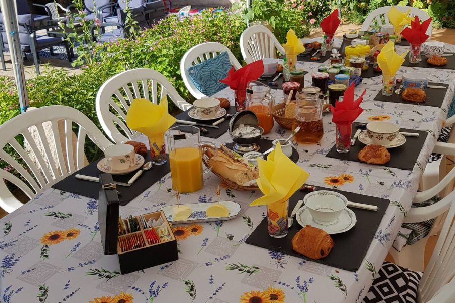 9c76ab4a-031f-48f1-9980-4fb65bd4f940 (1)